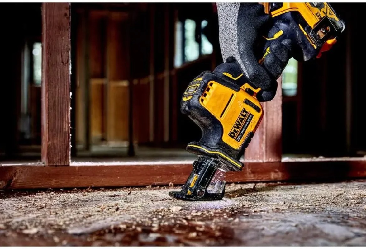 DEWALT DCS369 20V MAX* 왕복톱, 한  - Woodworking Hand Saw 리뷰 및 가격